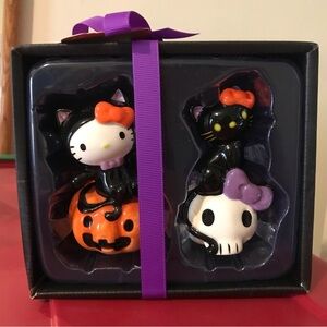 2024 Hello Kitty Halloween salt and pepper shaker set, NEW!